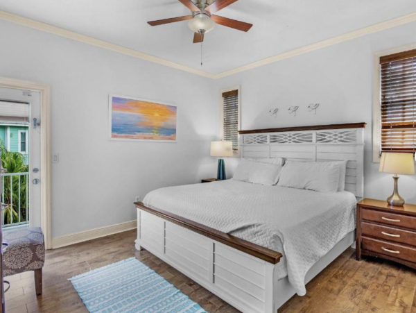 Holmes Beach Vacation Rental with Pool, Spa & Tiki Bar - Anna Maria Island